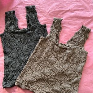 2 Free People love letter, Camisoles